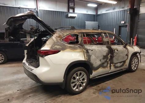 2023 Toyota Highlander Hybrid Limited z USA, uszkodzony, nr VIN 5TDXBRCH0PS119544